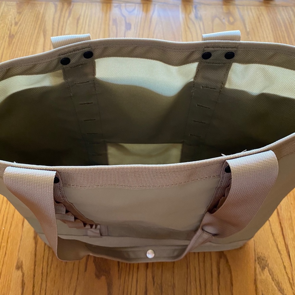 The North Face Explore Utility Tote Bag - Picture 4 of 5